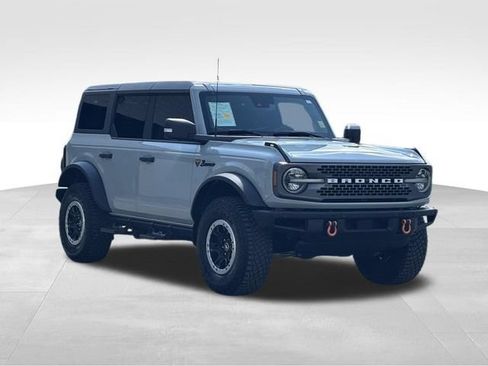 Used 2024 Ford Bronco Badlands AWD/4WD image 9