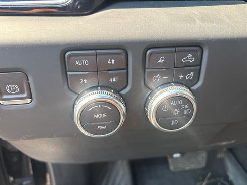 Used 2022 GMC Sierra 1500 Denali image 17