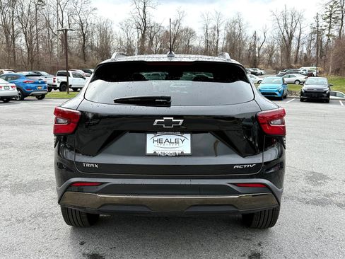 Certified 2024 Chevrolet Trax ACTIV w/ Driver Confidence Package image 5