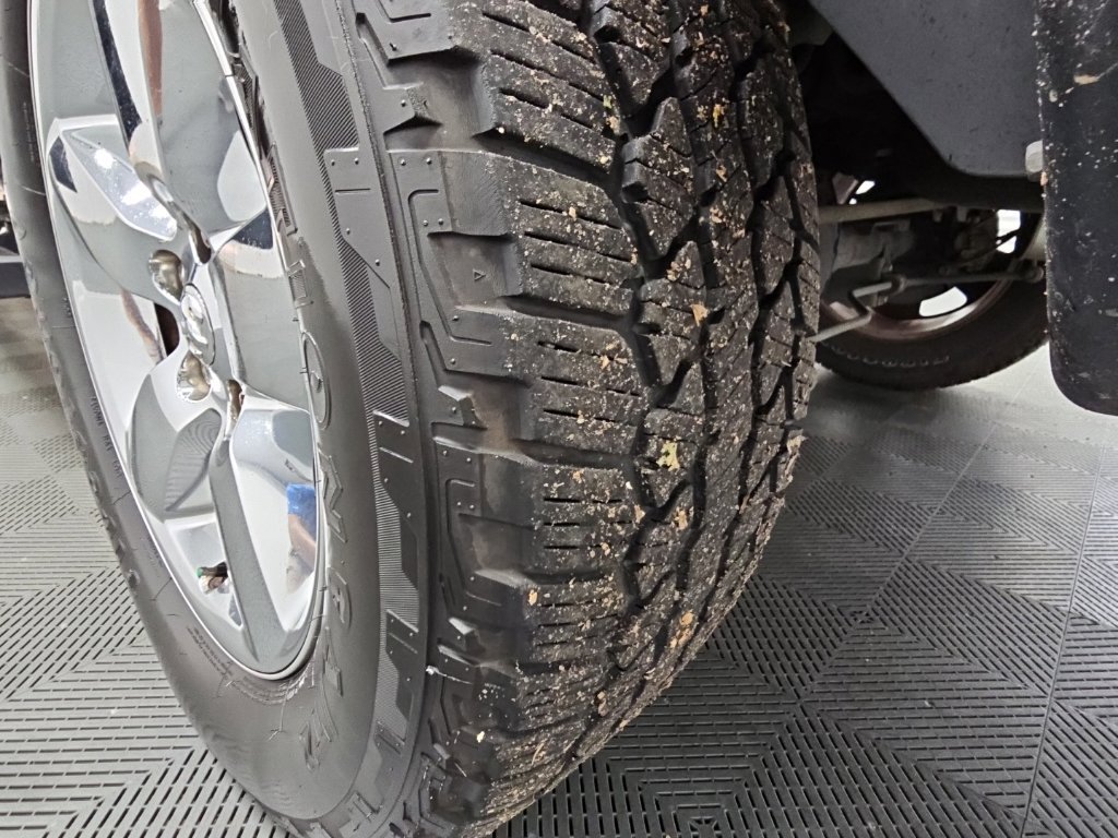 Used 2019 RAM 1500 Tradesman w/ Tradesman SXT Package AWD/4WD image 40