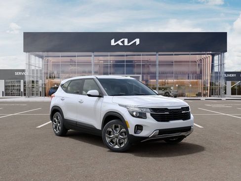 Used 2026 Kia Seltos LX AWD/4WD image 8