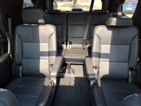 Used 2022 Chevrolet Tahoe RST w/ Sport Performance Package image 18