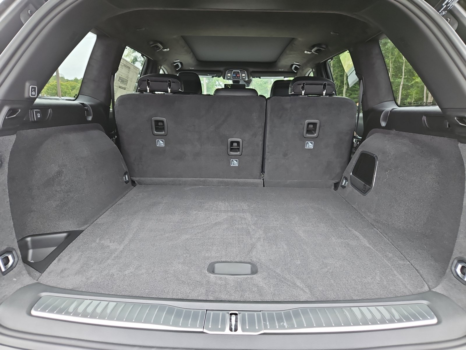 New 2027 Jeep Grand Cherokee Summit w/ Adv Protech Group IV AWD/4WD image 19