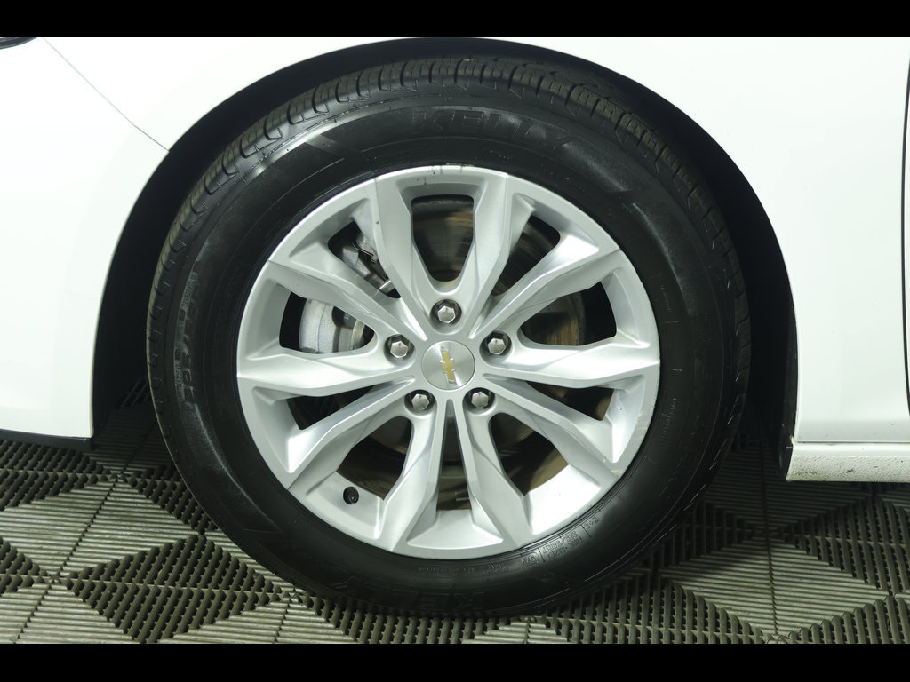 Used 2024 Chevrolet Malibu LT FWD image 4