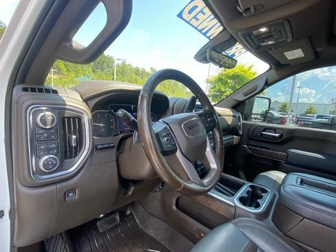 Used 2020 GMC Sierra 2500 Denali w/ Denali Ultimate Package AWD/4WD image 9