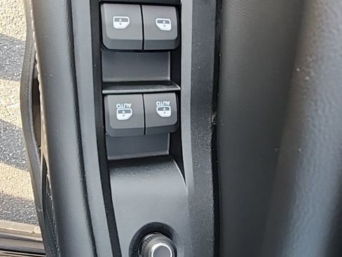 New 2025 Jeep Grand Cherokee Altitude image 30