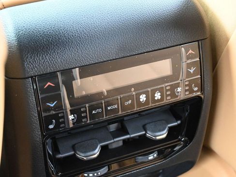 New 2025 Jeep Grand Cherokee L Summit image 37