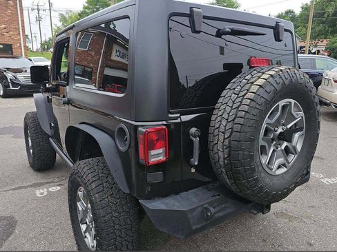 Used 2016 Jeep Wrangler Rubicon w/ Power Convenience Group AWD/4WD image 8