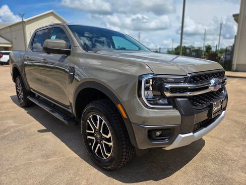 New 2026 Ford Ranger Lariat w/ FX4 Off-Road Package AWD/4WD image 3