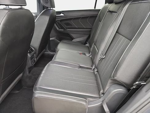 Used 2023 Volkswagen Tiguan SE R-Line FWD image 14