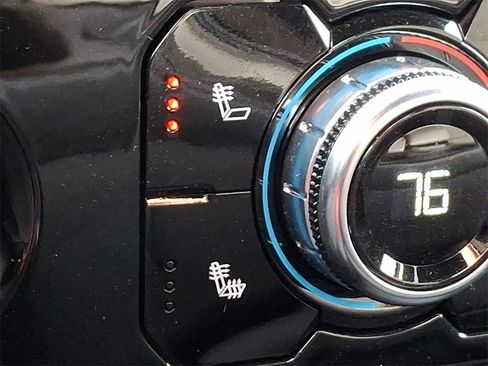 Used 2023 GMC Sierra 1500 Elevation image 24