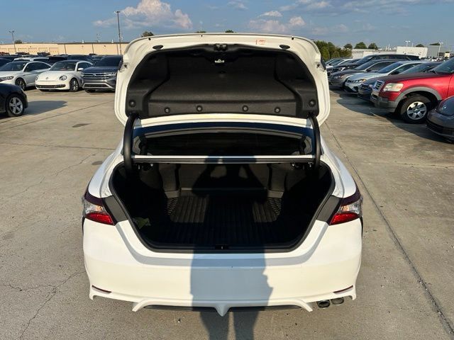Used 2023 Toyota Camry SE w/ Convenience Package FWD image 8