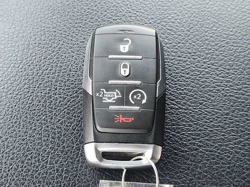 Used 2025 RAM 1500 Big Horn AWD/4WD image 31