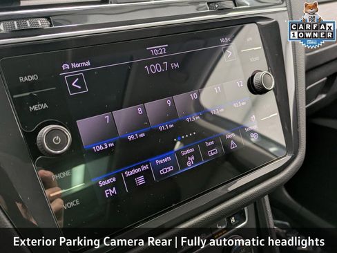 Used 2021 Volkswagen Tiguan SE w/ Panoramic Sunroof Package AWD/4WD image 16