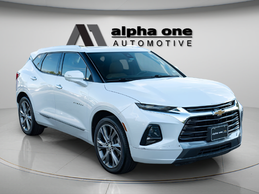 Used 2021 Chevrolet Blazer Premier w/ Driver Confidence II Package FWD image 3