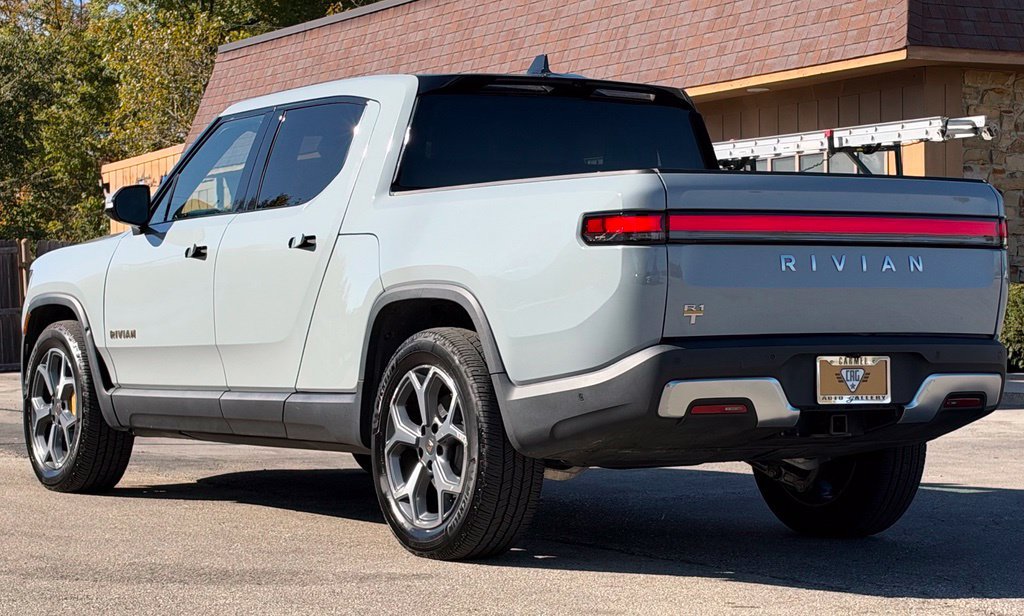 Used 2022 Rivian R1T Adventure AWD/4WD image 3