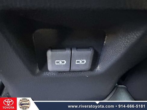 Used 2024 Toyota RAV4 SE w/ Weather & Moonroof Package AWD/4WD image 19