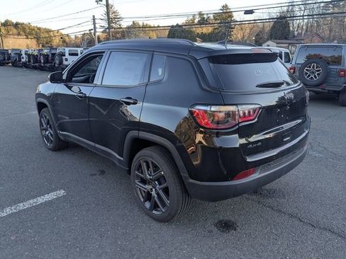 New 2026 Jeep Compass Limited w/ Sun, Sound & Navigation Group image 8