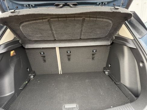 Used 2025 Buick Encore GX Avenir w/ Avenir Technology Package image 23