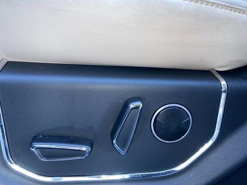 Certified 2022 Ford Expedition Platinum image 22