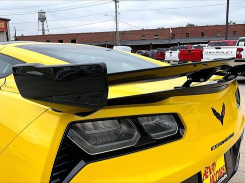 Used 2019 Chevrolet Corvette Z06 RWD image 39