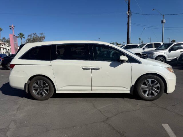 Used 2015 Honda Odyssey Touring image 2
