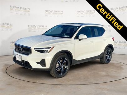 Certified 2025 Volvo XC40 B5 Core