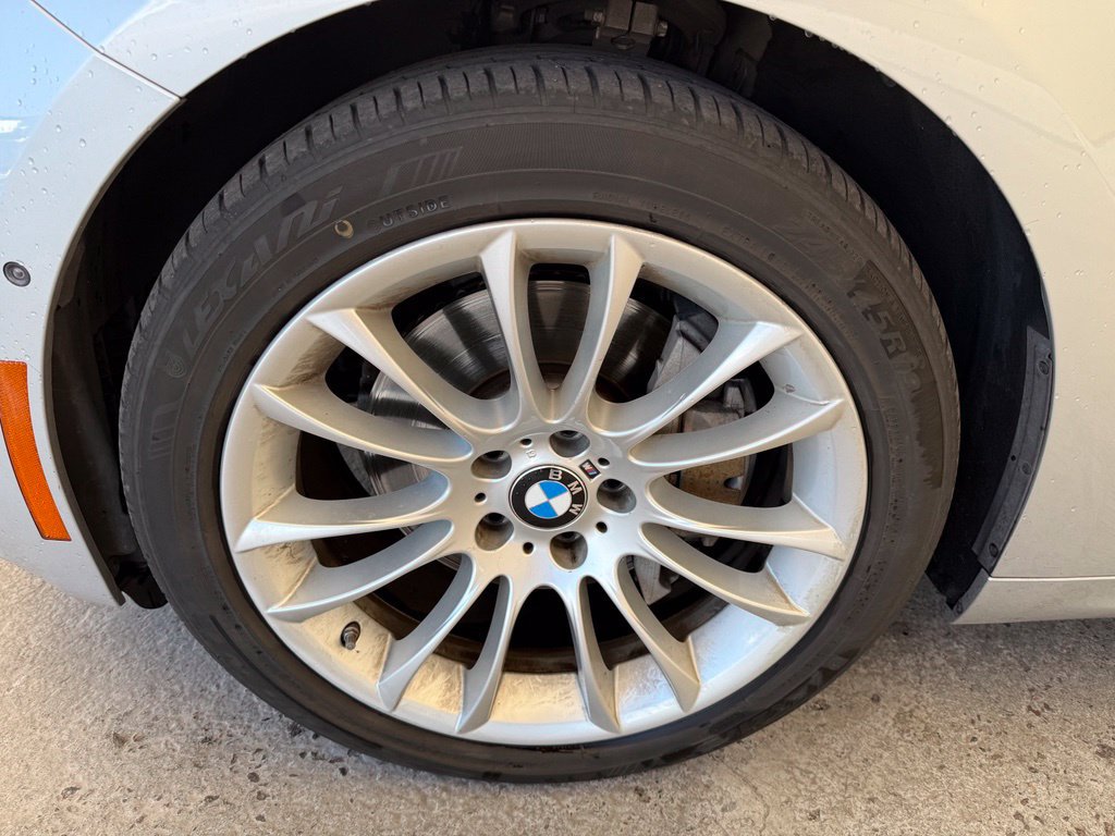Used 2017 BMW 535i Gran Turismo RWD image 10