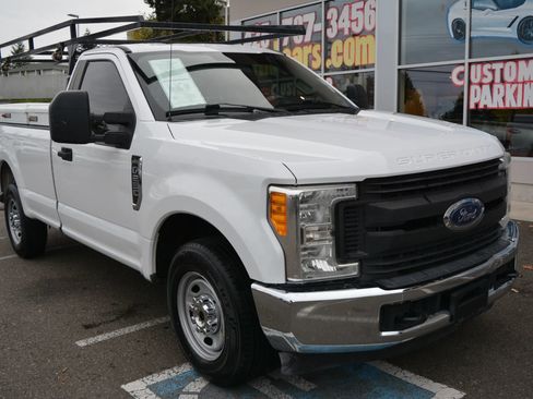 Used 2017 Ford F250 XL w/ XL Value Package image 1