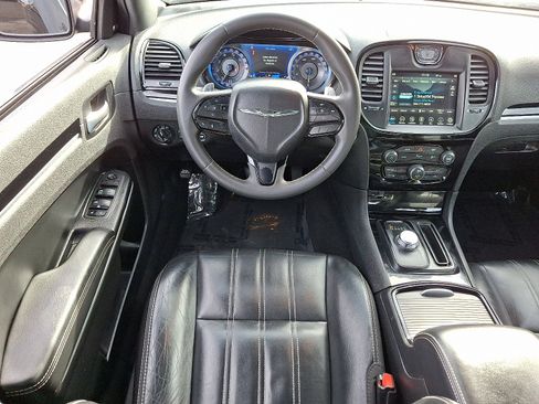 Certified 2023 Chrysler 300 S image 12