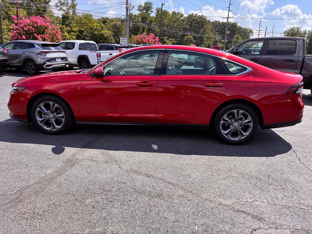 Used 2023 Honda Accord EX image 4