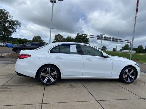 Used 2025 Mercedes-Benz C 300 Sedan image 11