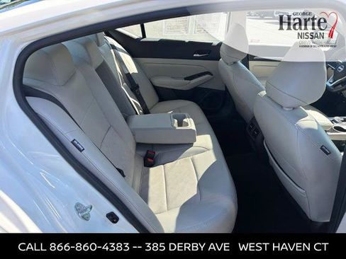 Certified 2024 Nissan Altima 2.5 SL AWD/4WD image 29