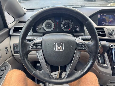 Used 2014 Honda Odyssey Touring image 11