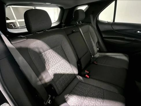 Used 2023 Chevrolet Equinox LT FWD image 32