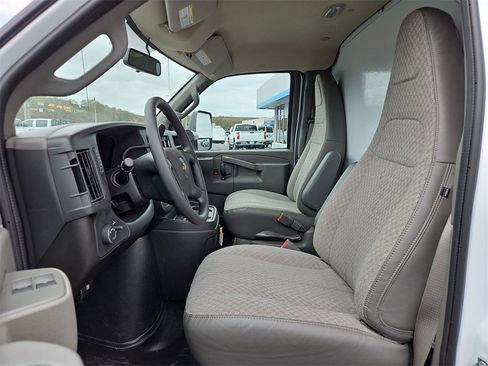 New 2025 Chevrolet Express 3500 w/ Power Convenience Package image 12