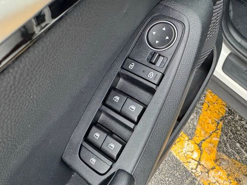 Used 2021 Kia Seltos EX image 18