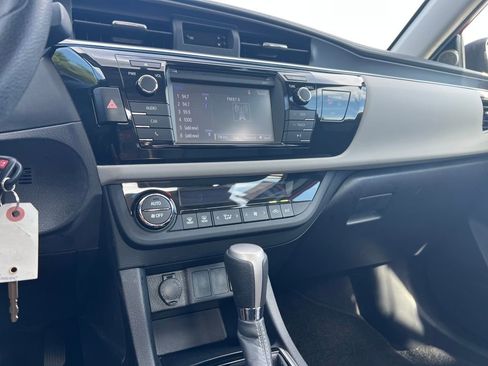 Used 2016 Toyota Corolla L image 23