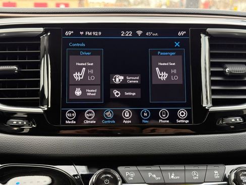 Used 2019 Chrysler Pacifica Touring-L Plus w/ Advanced Safetytec Group image 37