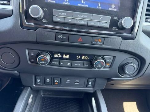 Used 2023 Nissan Frontier SV w/ SV Convenience Package RWD image 25