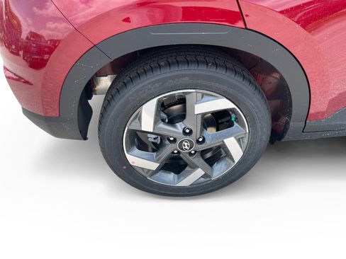 New 2025 Hyundai Venue Limited image 16