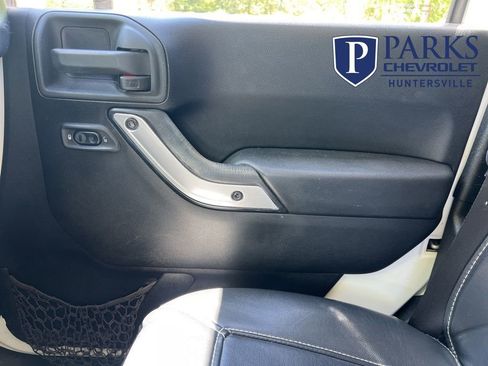 Used 2013 Jeep Wrangler Unlimited Sport image 30