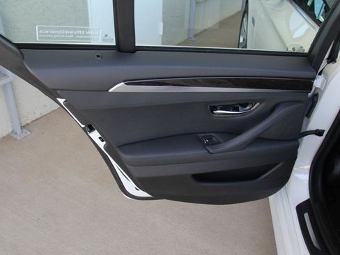 Used 2016 BMW 528i Sedan RWD image 23