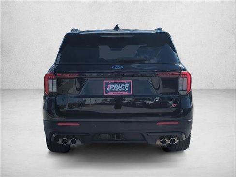 Used 2025 Ford Explorer ST image 6
