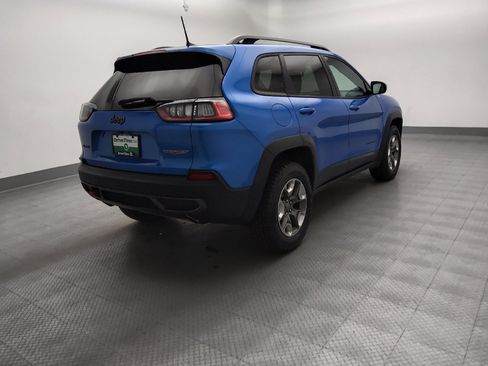 Used 2019 Jeep Cherokee Trailhawk w/ Cold Weather Group AWD/4WD image 9