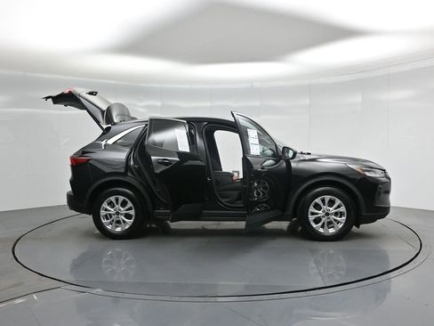 Certified 2024 Ford Escape Active w/ Cold Weather Package image 5