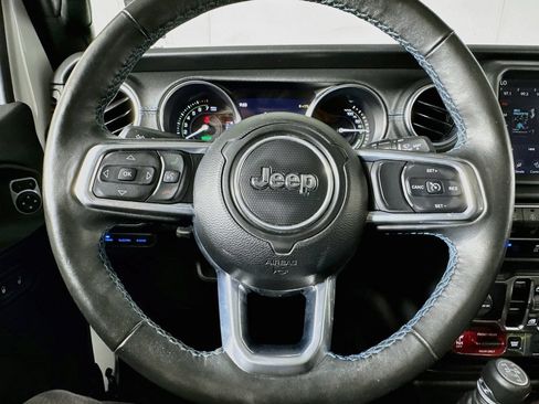 Used 2023 Jeep Wrangler Unlimited Rubicon 4xe w/ Cold Weather Group AWD/4WD image 44