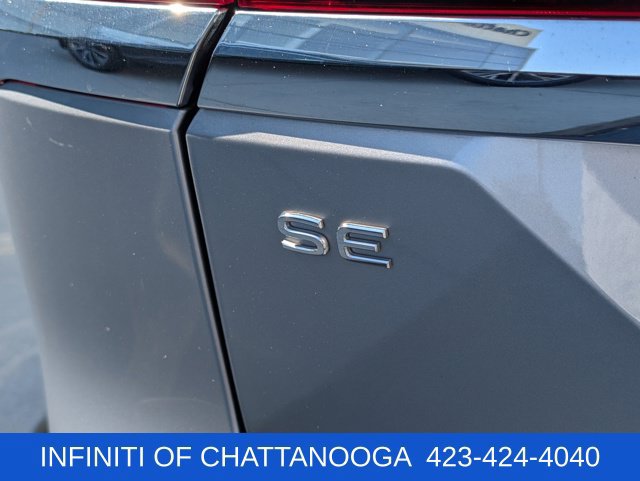 Used 2024 Volkswagen Atlas SE w/ Black Wheel Package FWD image 32