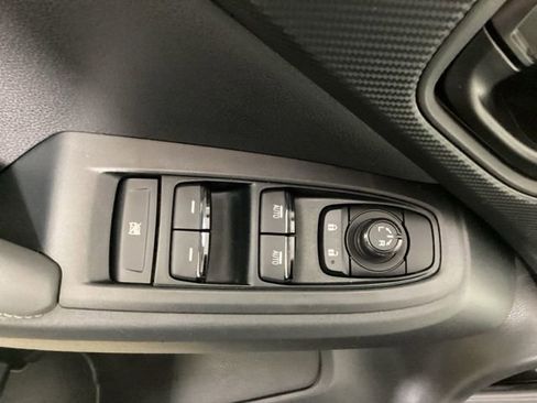 Used 2024 Subaru Crosstrek 2.0i Premium image 15