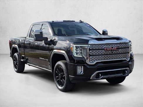 Used 2021 GMC Sierra 2500 Denali w/ Denali Black Diamond Edition image 3